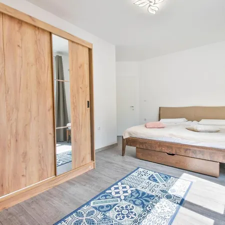 Апартамент Cozy 2bd In Пловдив